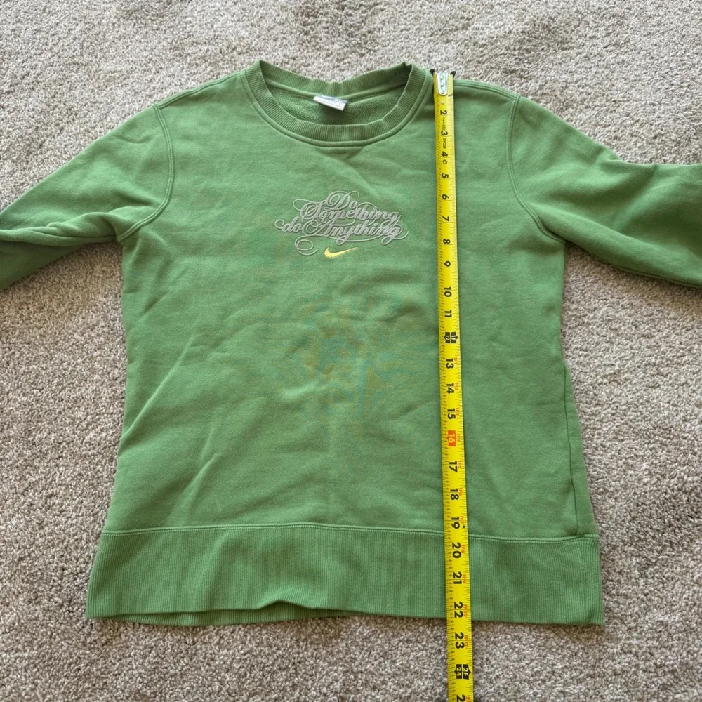 Nike Sweatshirt Kids XL Green Do Something Do Anything Embroidered 204755-348